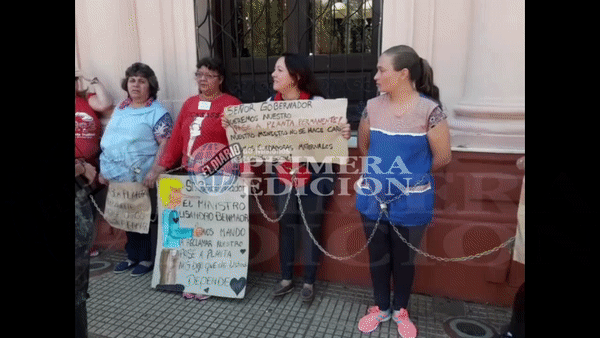 Trabajadoras de guarderías reclaman pase a planta permanente