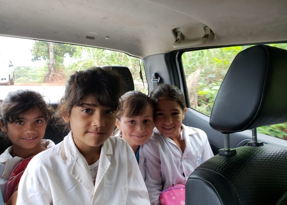 Hasta que tengan puente, irán a clases en el móvil de Gendarmería