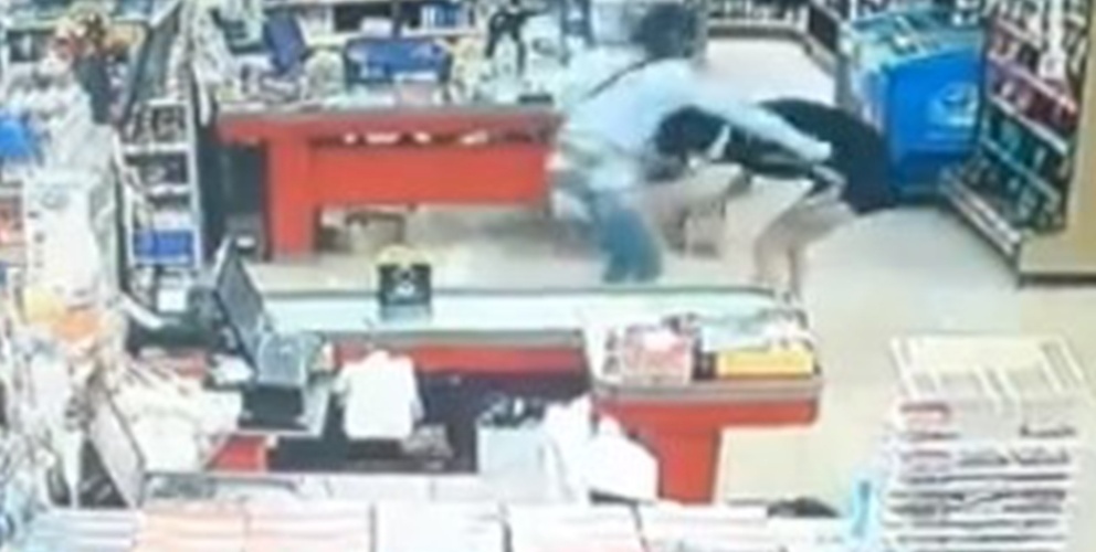 Cámaras captan sangriento ataque a puntazos en “chino” de Apóstoles