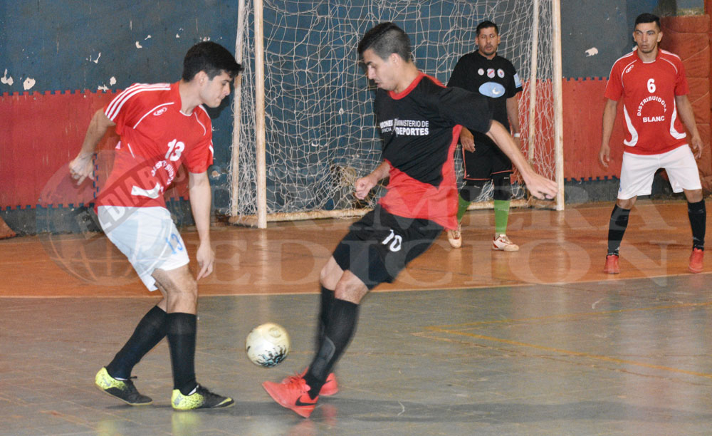 Revolotea la clasificación