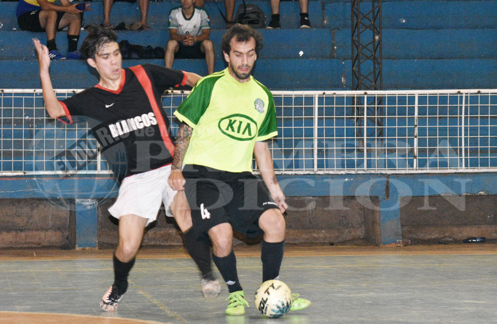 Juvenil: Costa Porá marca el ritmo