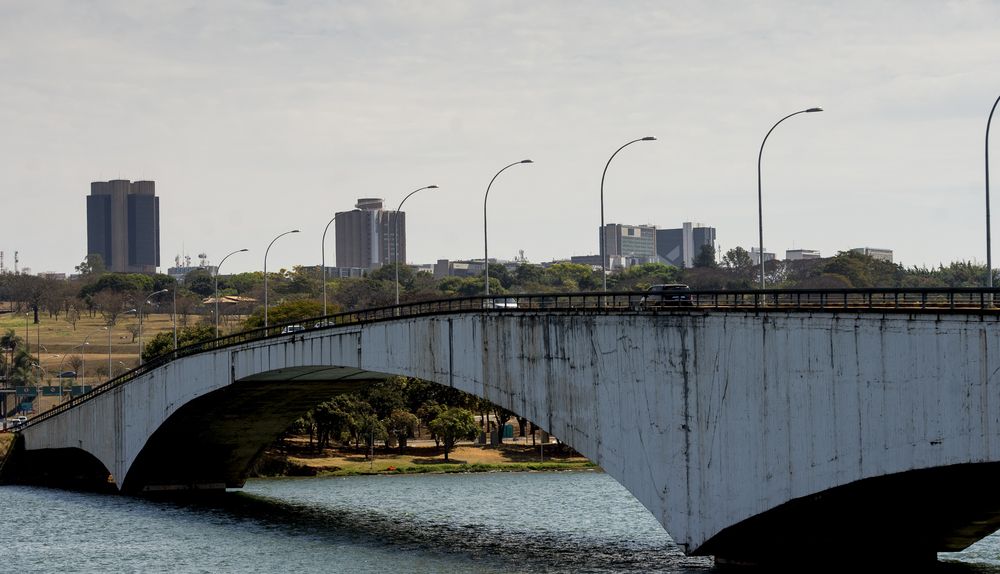 Quitan el nombre de un desaparecido a un puente en Brasil