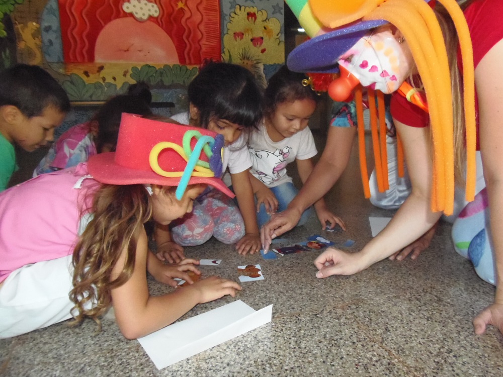 Estudiantes de Coaching Ontológico visitaron el Hogar de Día