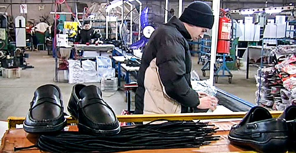 La producción industrial acentúa su crisis