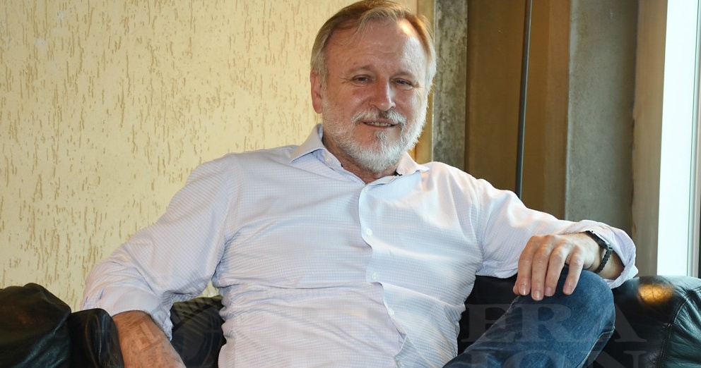 Emilio Rocholl: “Pasión por el canto, la música y la historia”