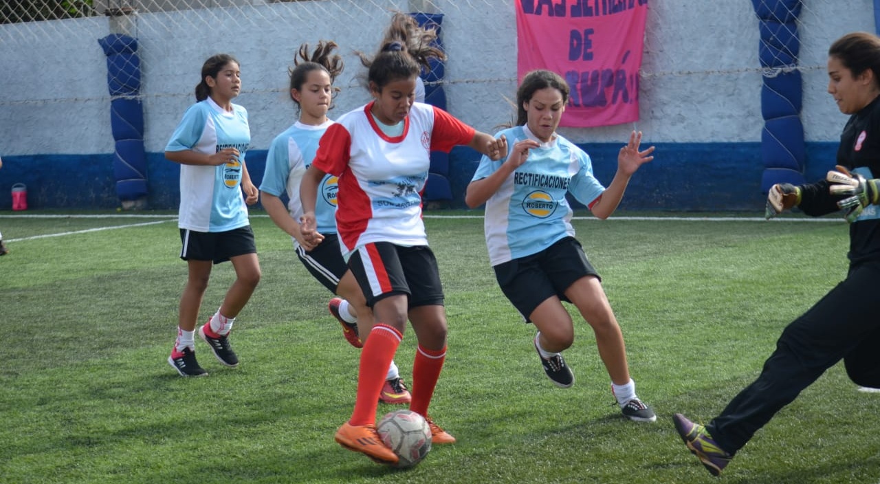 Liga Posadeña: arranca en Villa Sarita el torneo femenino preparatorio