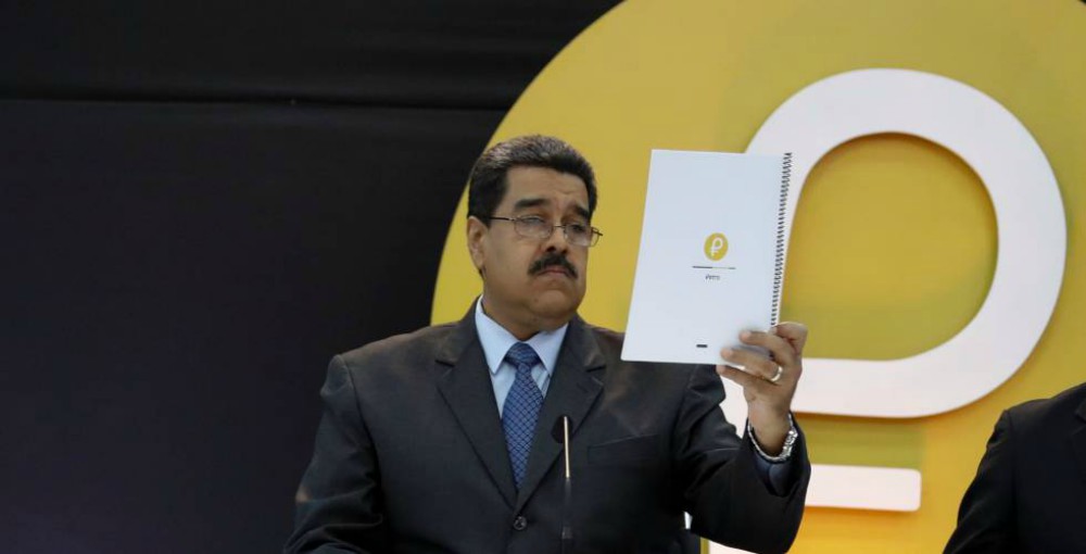 Maduro presiona por uso de cuestinada criptomoneda estatal