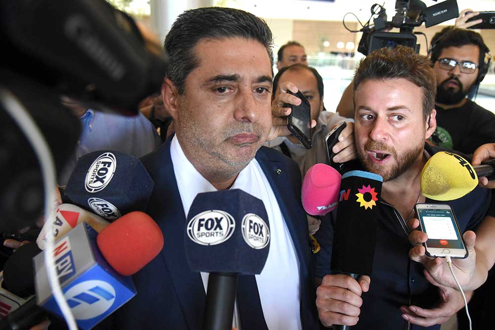 Daniel Angelici: “No aceptamos jugar ningún partido”