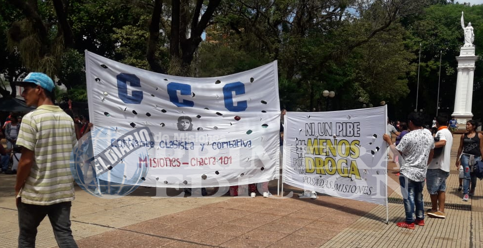 La CCC marchó junto a tareferos que acampan en Posadas