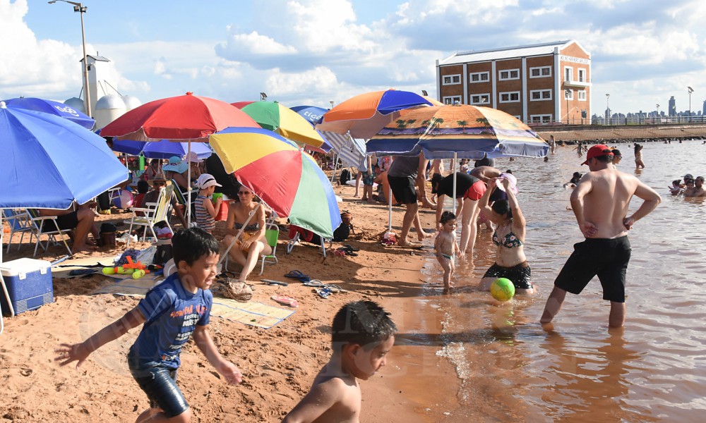 Las playas encarnacenas esperan recibir un millón de visitantes este verano