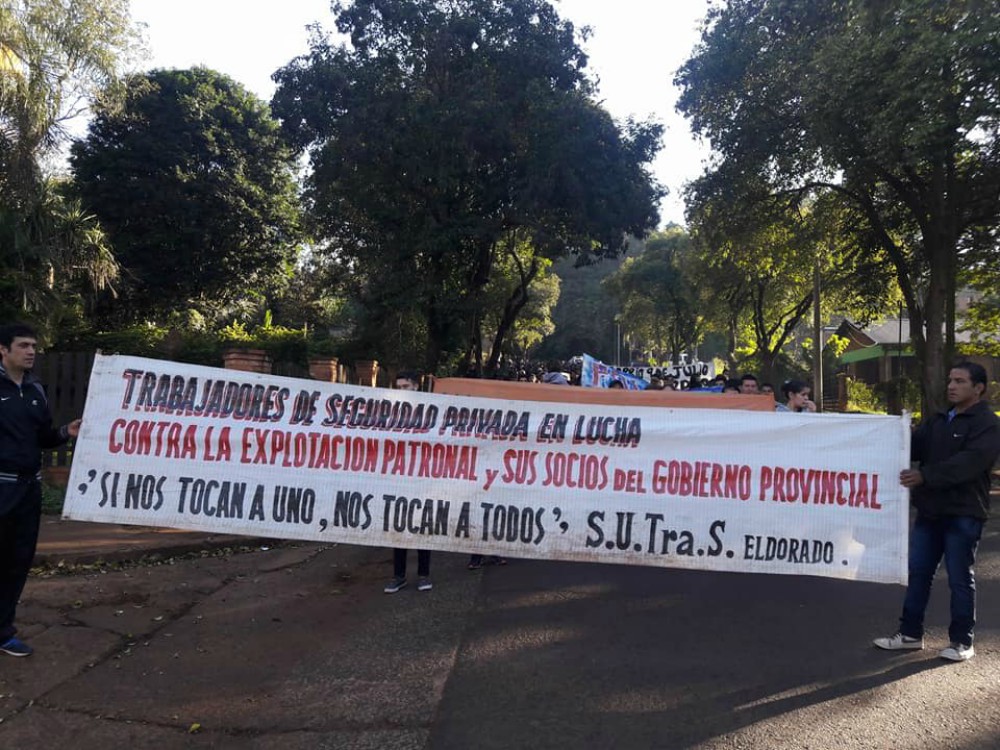 Trabajadores de Seguridad hicieron su reclamo salarial en Eldorado