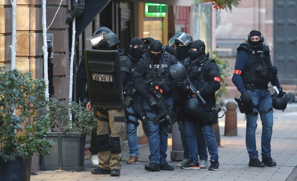 Estrasburgo: buscan al autor del tiroteo en el mercado navideño