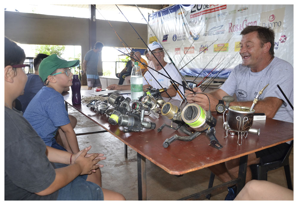 En el Pira Pytá, arrancó la escuela de pesca
