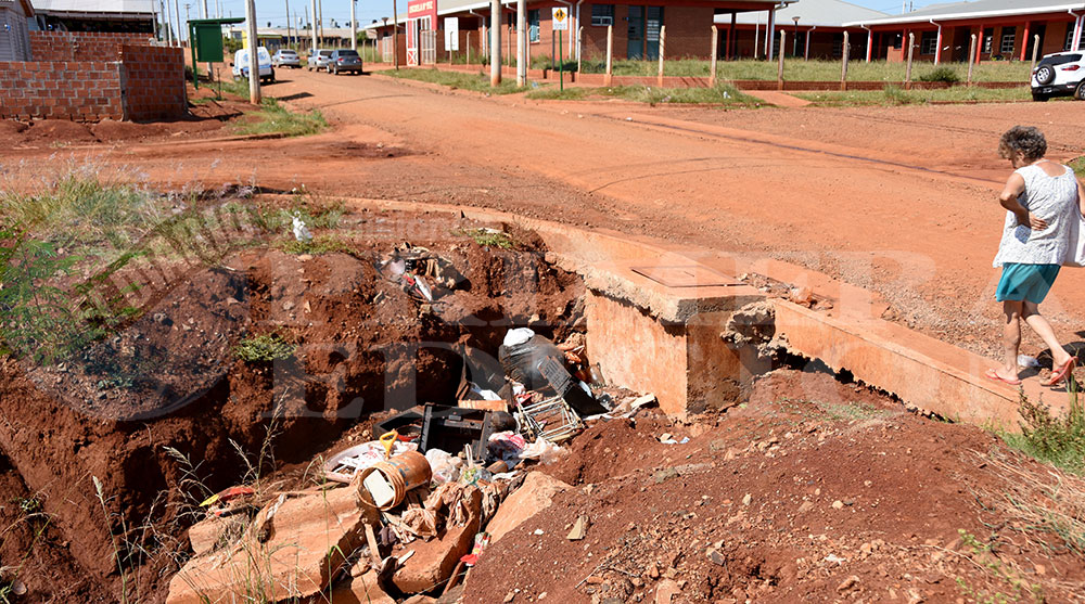 Piden asfalto y seguridad vial en Itaembé Miní