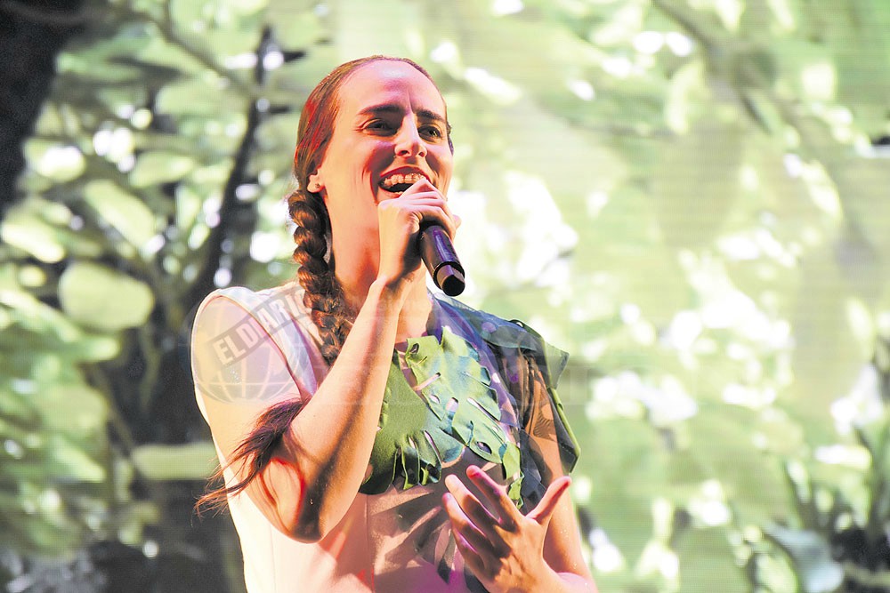 Pamela Ayala, la voz y el encanto del Litoral