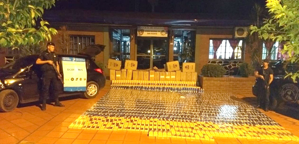 Incautan más de mil cartones de cigarrillos sin aval aduanero