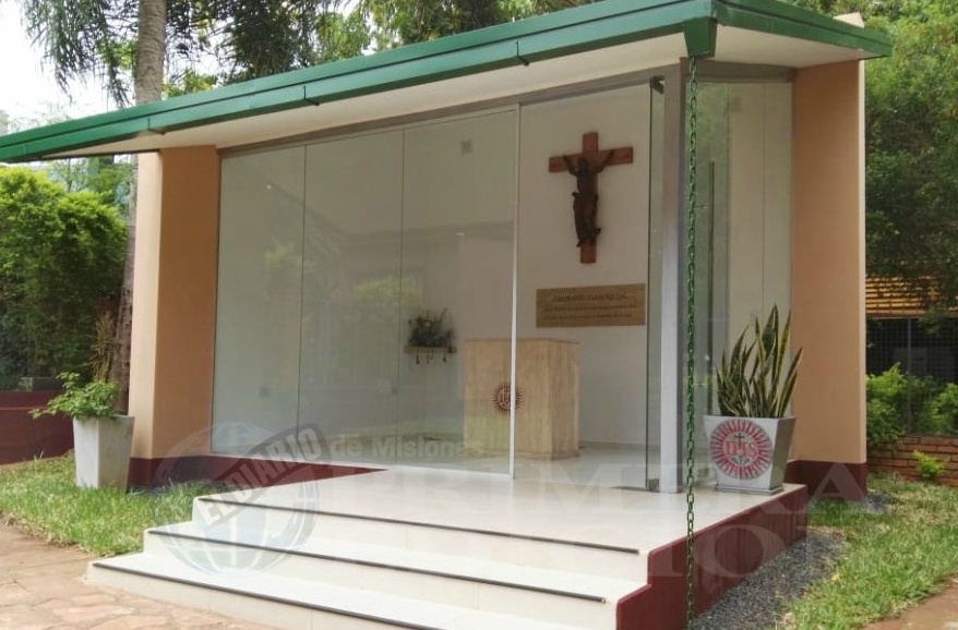 La parroquia Santos Mártires tiene un cinerario