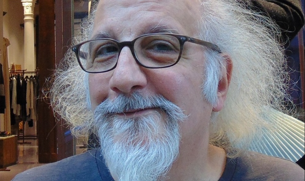 Un Sui Generis llega a la Biblioteca Popular