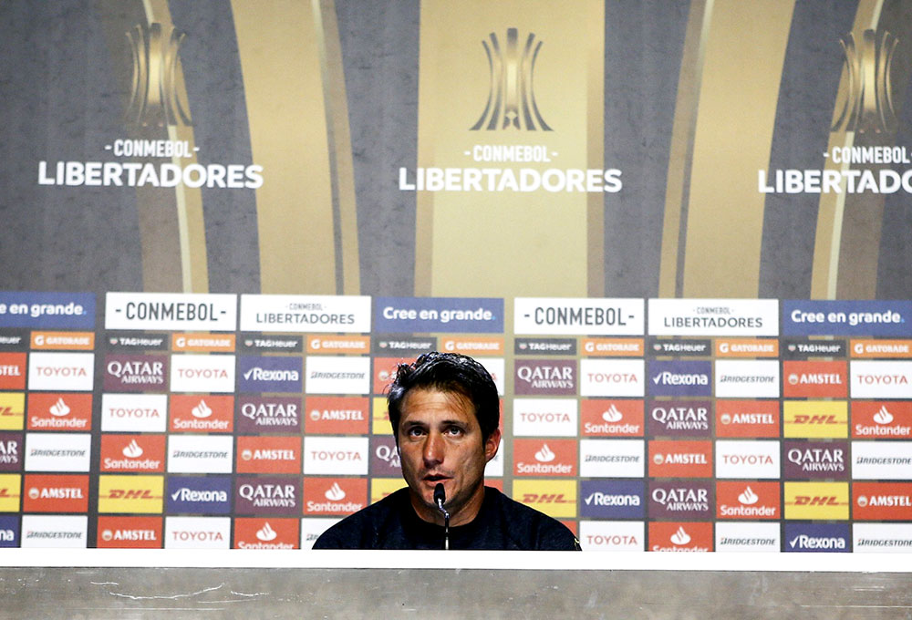 Barros Schelotto: “No es el ambiente normal previo a una final de la Libertadores”