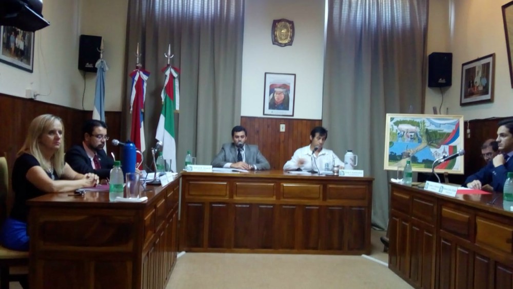 Aprobaron presupuestos en Apóstoles y Oberá