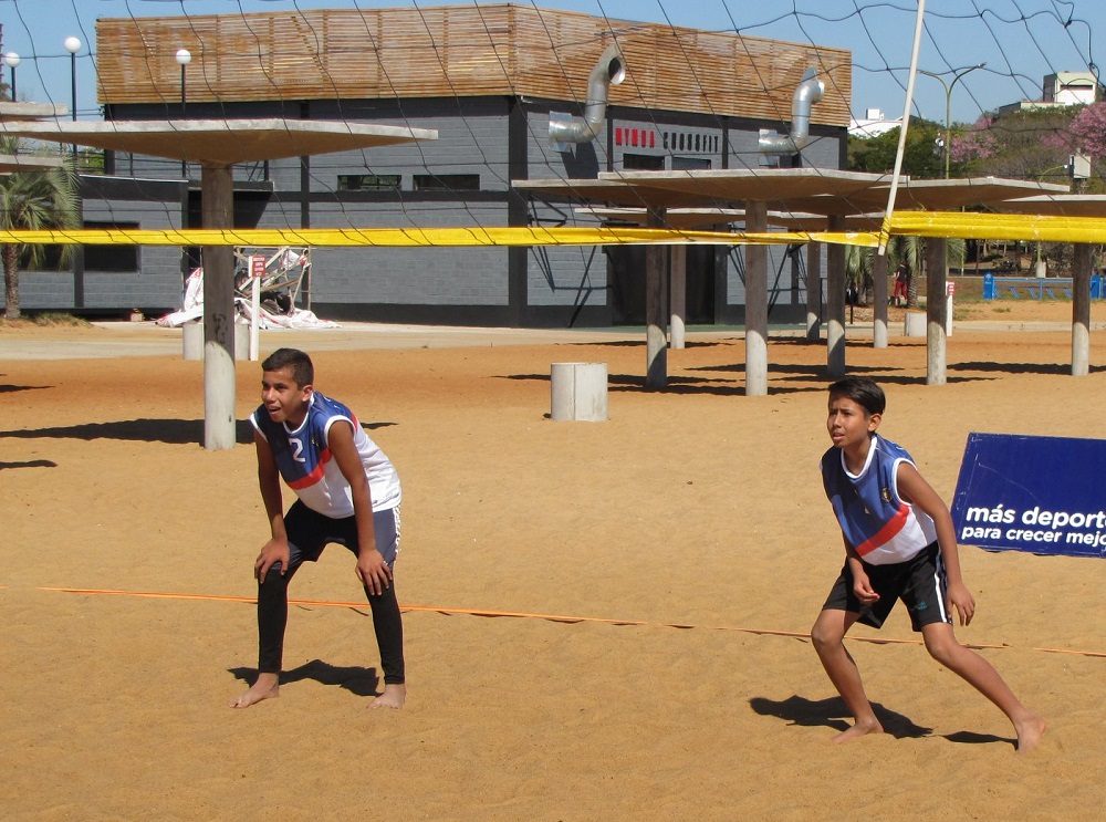 Torneo de beach vóley en Encarnación