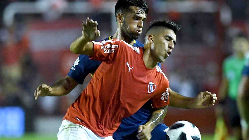 Leandro Fernández firmó y se sumó a los entrenamientos de Vélez