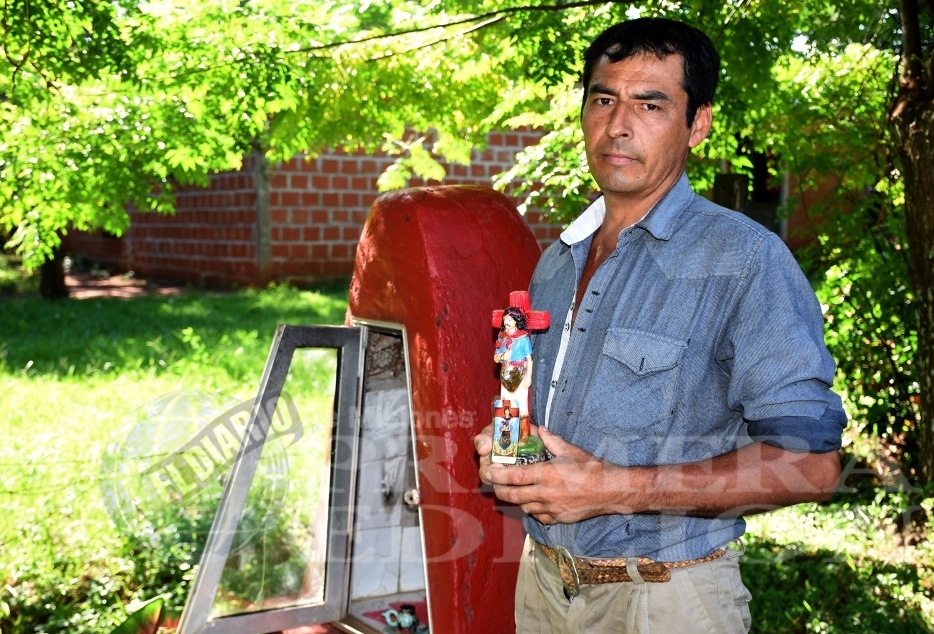 “Estuve muerto y le pedí al Gauchito volver con mis hijos”