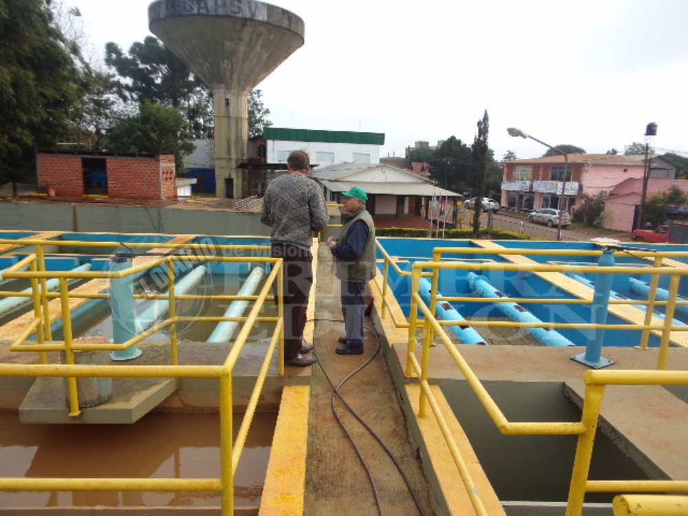Quejas por cortes de agua en San Vicente