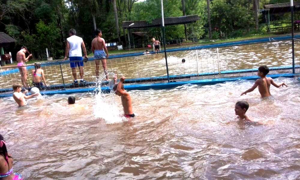 Niños de Cerro Azul ya disfrutan de la colonia de vacaciones