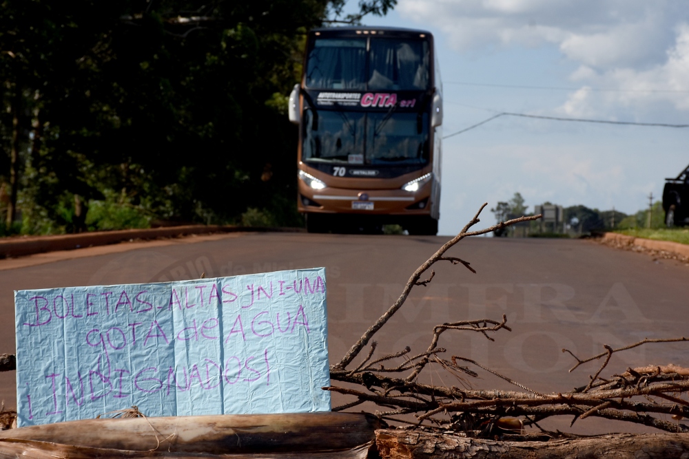 Garupá continúa con reclamos por el agua