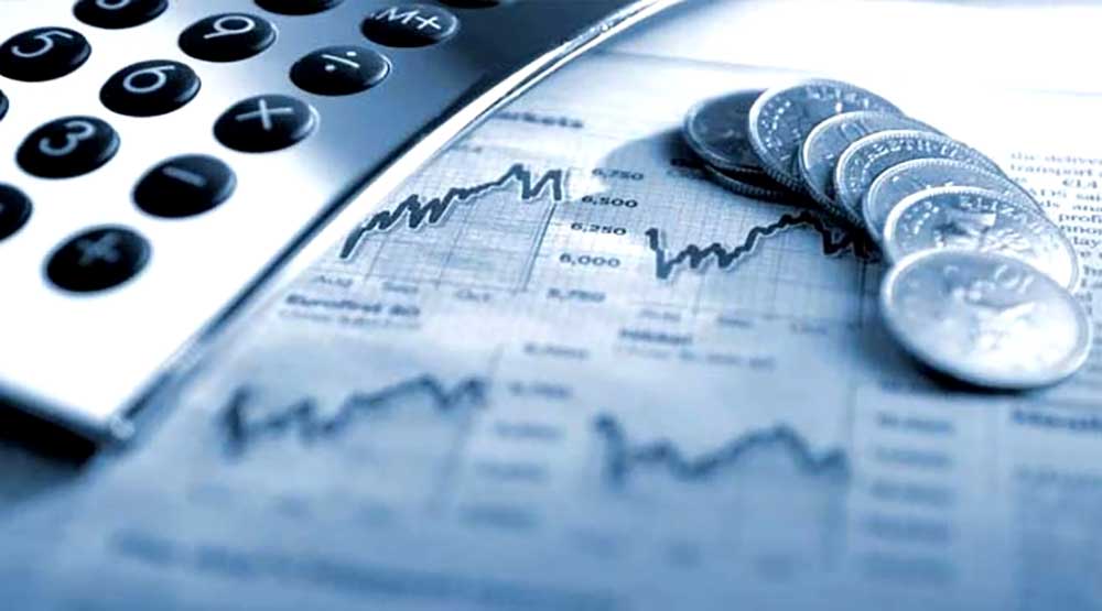 El riesgo país por debajo de los 700 puntos por primera vez en mes y medio