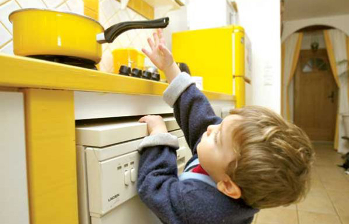 Sigue en aumento la cifra de niños quemados en accidentes domésticos