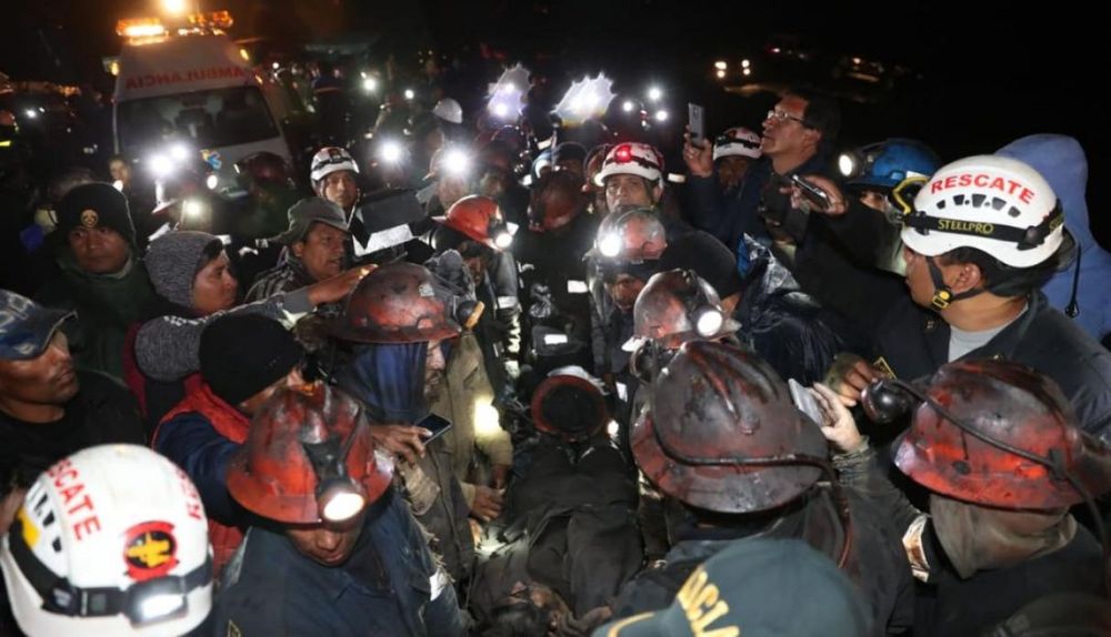 Perú: rescatan a cuatro mineros atrapados luego de cuatro días