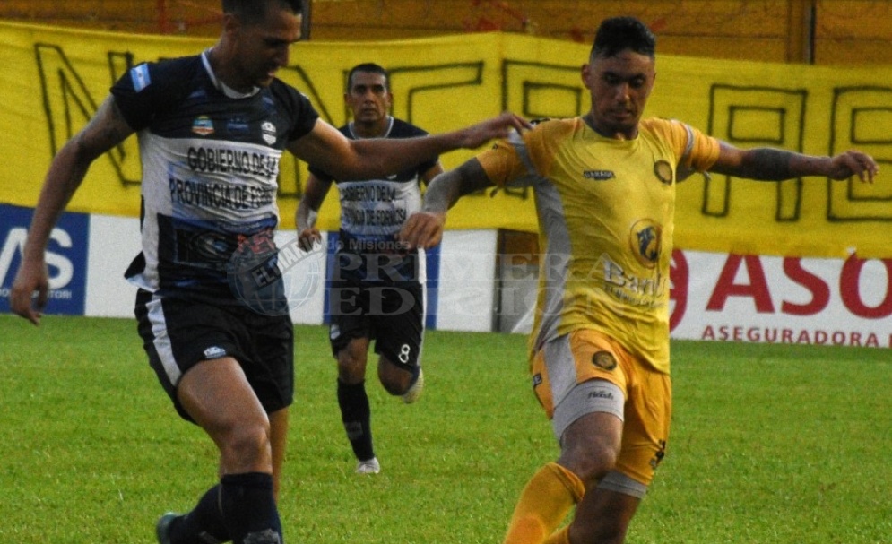 Crucero reclama ante la AFA por el arbitraje de Franklin