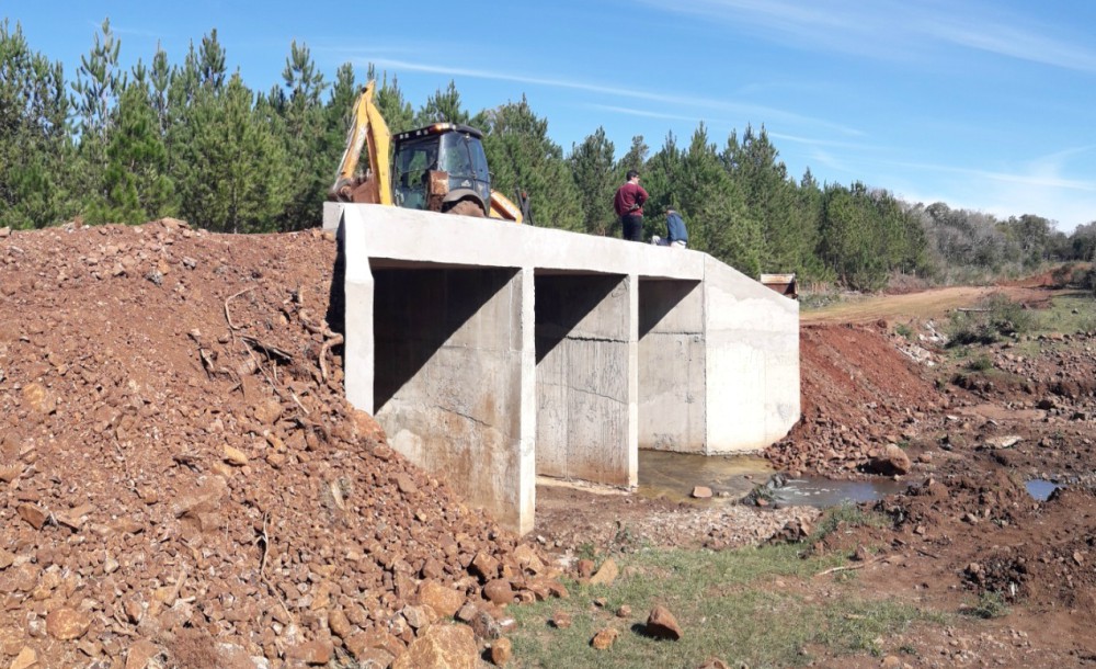 Inauguran dos nuevos puentes sobre la ruta 4