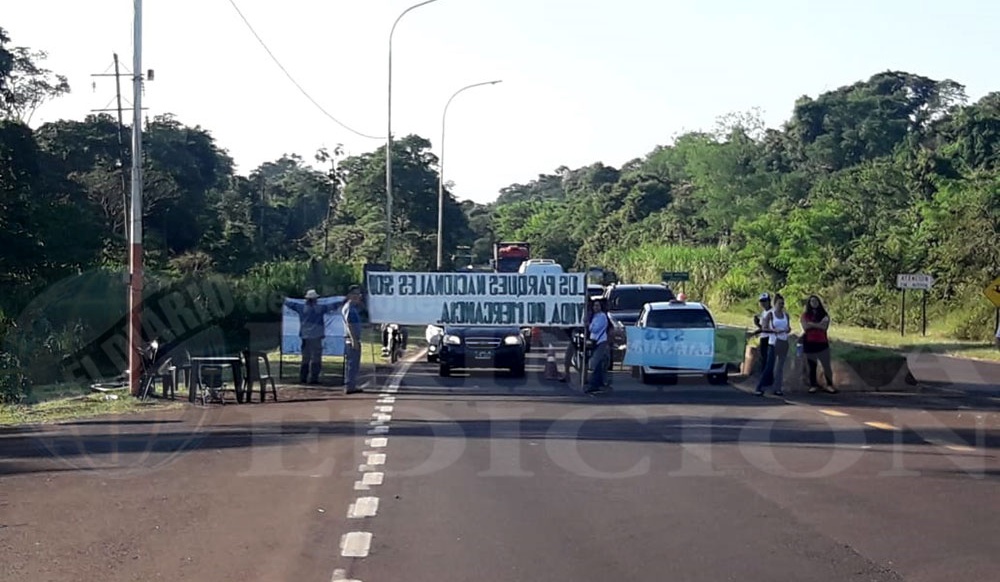 #NoALasVillasTurísticas: vecinos cortan la ruta 12