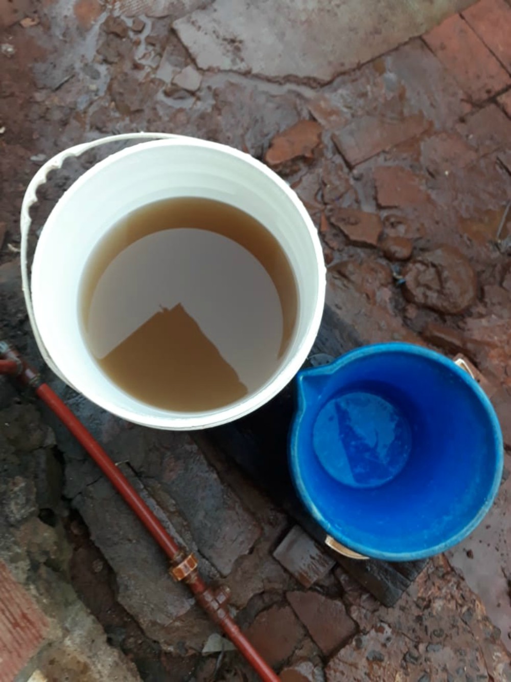 Vecinos de Salto Encantado denuncian falta y mala calidad del agua