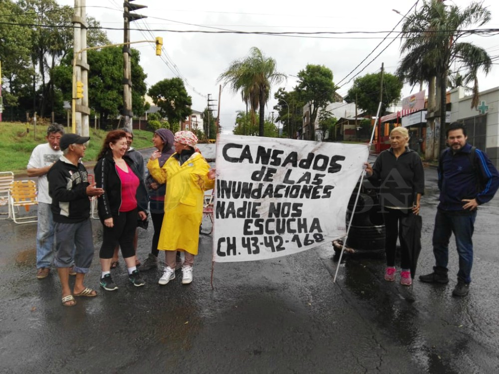 Vecinos del barrio Patotí piden soluciones a las inundaciones