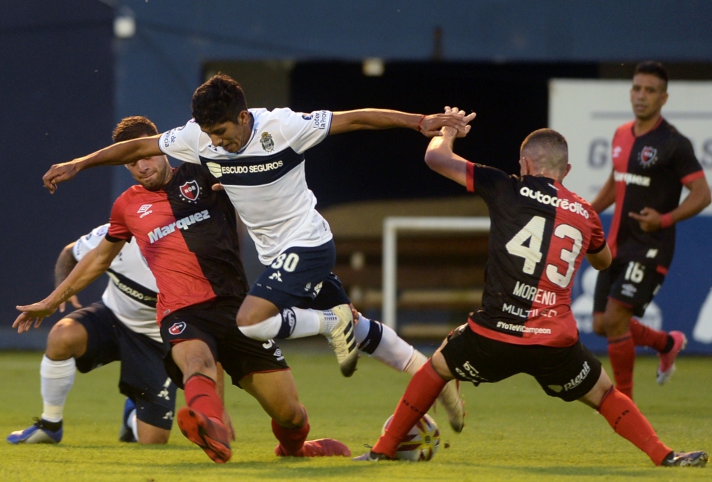 Superliga: Con el último aliento, aulló el “Lobo”