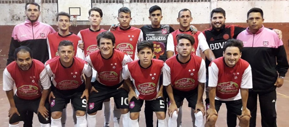 PURA FUERZA. Los Pibes del 8 dejaron en el camino a River de Villa Bonita.