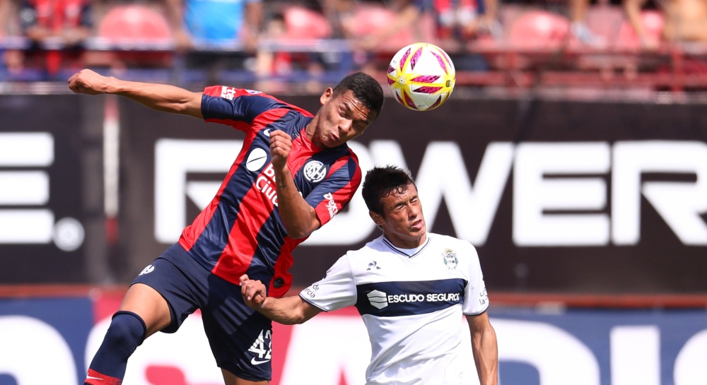 En la última pelota, San Lorenzo salvó la ropa