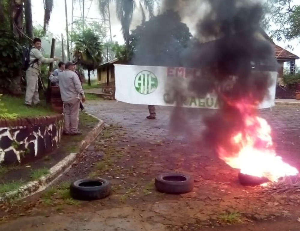 Municipales de Caraguatay reclaman por mejora salarial