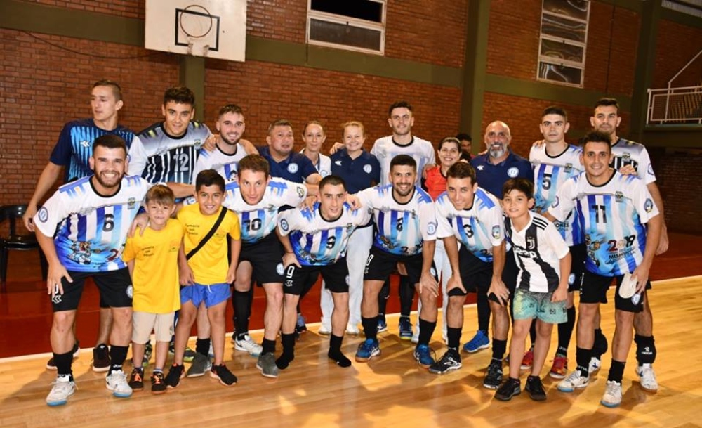 Triunfo de Argentina en la inauguración del polideportivo de Wanda