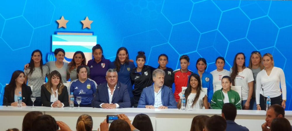 Histórico lanzamiento de la Liga Profesional de Fútbol Femenino
