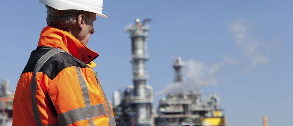 Petroleros firman aumento salarial del 30% con dos cláusulas de revisión