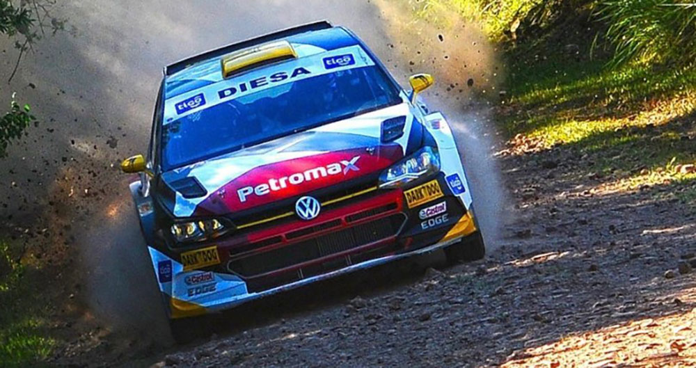 Gustavo Saba en plena acción por los caminos misioneros