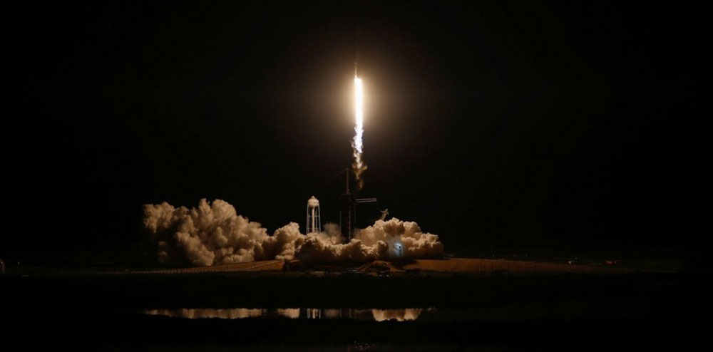 La cápsula Crew Dragon partió rumbo a la estación espacial internacional