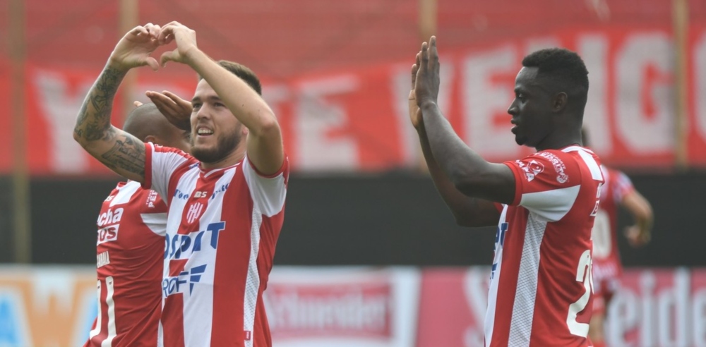 Superliga: Unión se va copando