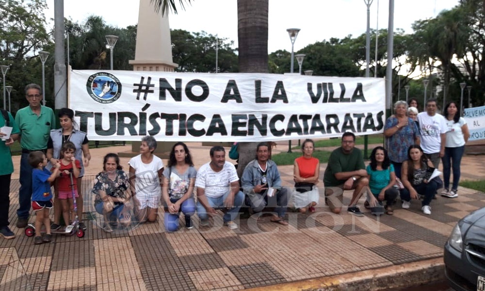 Vecinos de Iguazú se declararon en estado de alerta por la villa turística