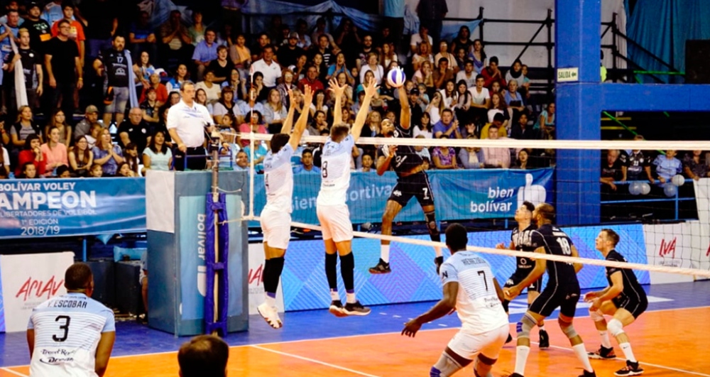 Vóleibol: Obras igualó la serie final frente a Bolívar